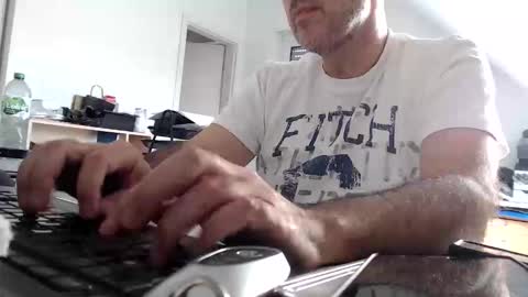 Snapshot of aylinniyerim chatting on 04-07-26, 12:49 aylinniyerim online show from 04-07-26, 12:49