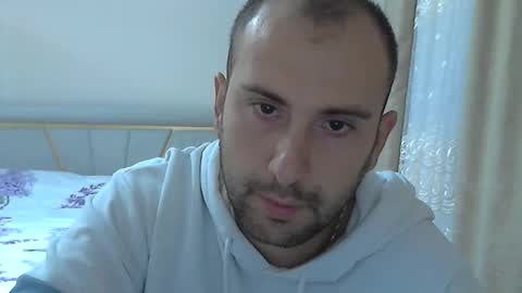 Snapshot of aymax95 chatting on 10-29-25, 03:25 AYBOY online show from 10-29-25, 03:25