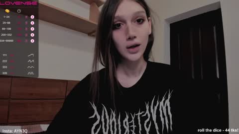 AYNEK        fansly  online show from 12-21-24, 01:26