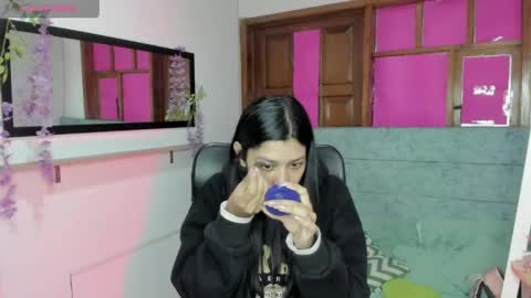 Snapshot of aysha_winxs chatting on 06-04-26, 03:23 Aysha online show from 06-04-26, 03:23