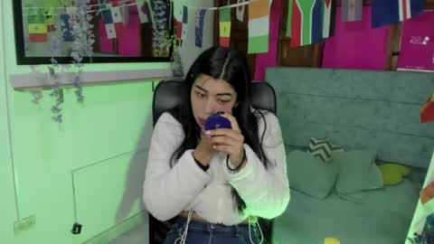 Snapshot of aysha_winxs chatting on 06-25-26, 03:28 Aysha online show from 06-25-26, 03:28