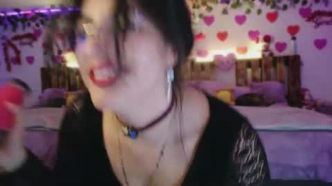 Snapshot of azaharnoor chatting on 06-11-26, 12:08 Azahar online show from 06-11-26, 12:08