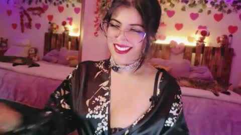 Snapshot of azaharnoor chatting on 07-17-26, 12:50 Azahar online show from 07-17-26, 12:50