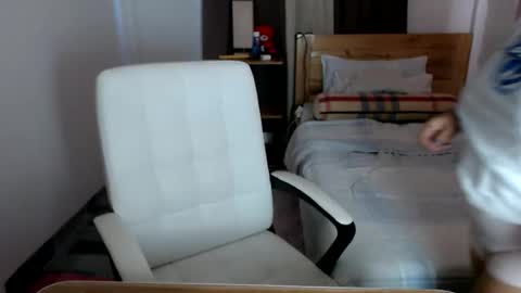 Lina online show from 01-19-26, 01:31