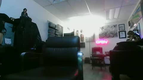 aznbeta_gooner online show from 04-18-26, 09:46