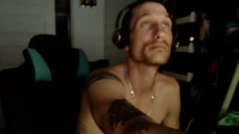 Snapshot of azrider480 chatting on 10-22-25, 06:46 Rider online show from 10-22-25, 06:46