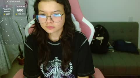 Azu  online show from 04-23-26, 11:29