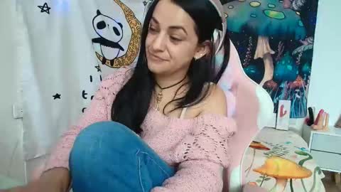 Snapshot of azucenaxxxgp chatting on 04-27-26, 06:39 Azucena R online show from 04-27-26, 06:39
