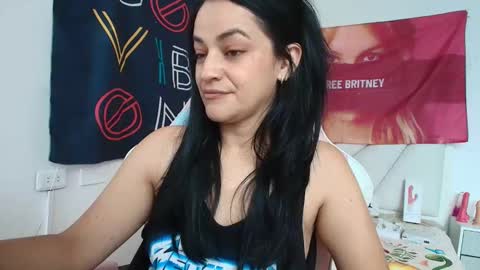 Snapshot of azucenaxxxgp chatting on 04-28-26, 03:50 Azucena R online show from 04-28-26, 03:50
