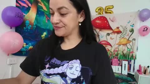 Snapshot of azucenaxxxgp chatting on 05-09-26, 02:55 Azucena R online show from 05-09-26, 02:55