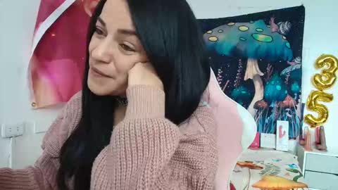 Snapshot of azucenaxxxgp chatting on 05-27-26, 02:47 Azucena R online show from 05-27-26, 02:47