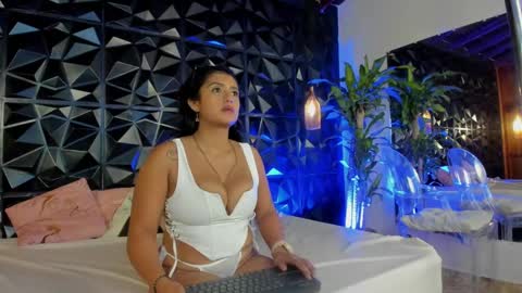 Azuraby online show from 01-05-25, 02:17