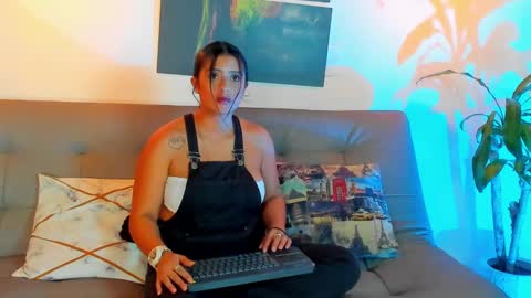 Azuraby online show from 02-04-25, 11:38