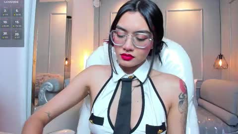 Azura online show from 12-04-25, 07:44