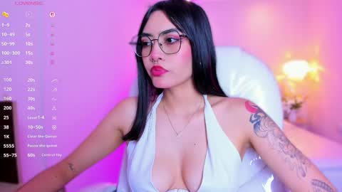 Snapshot of azurakindong chatting on 04-30-26, 08:57 Azura online show from 04-30-26, 08:57