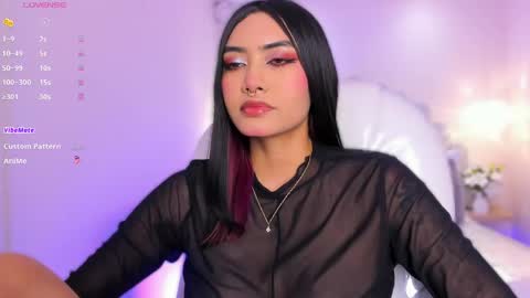 Snapshot of azurakindong chatting on 05-21-26, 07:32 Azura online show from 05-21-26, 07:32