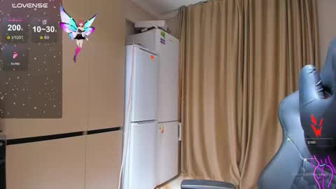 azure_moon online show from 11-28-25, 03:04