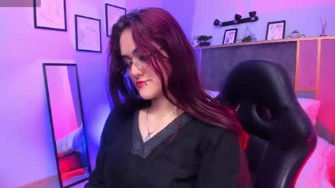 Snapshot of azurra_amatto2 chatting on 07-17-26, 04:08 Azurra online show from 07-17-26, 04:08