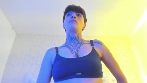 Anny online show from 11-23-25, 03:39