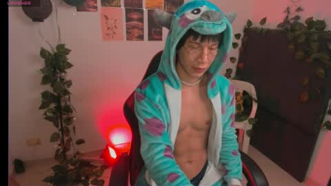Snapshot of baaby_boyy chatting on 04-21-26, 01:42 odeley online show from 04-21-26, 01:42