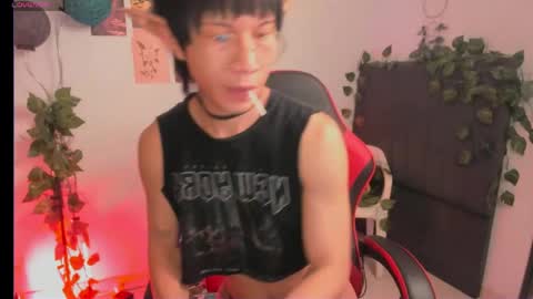 Snapshot of baaby_boyy chatting on 04-23-26, 01:40 odeley online show from 04-23-26, 01:40