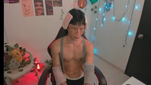 Snapshot of baaby_boyy chatting on 05-22-26, 01:46 odeley online show from 05-22-26, 01:46
