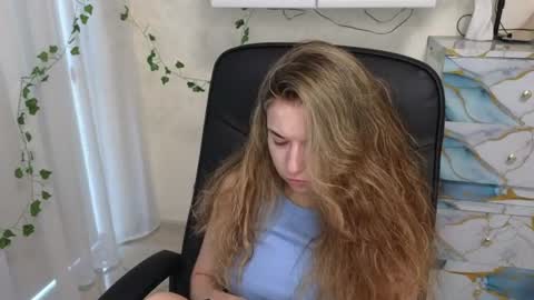 Snapshot of babby_anyaa chatting on 06-16-26, 03:53 Anya online show from 06-16-26, 03:53