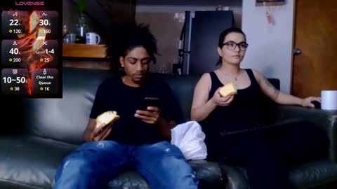 Snapshot of babe_sofia chatting on 01-30-25, 04:16 Sofia ChrisIndependent Models online show from 01-30-25, 04:16