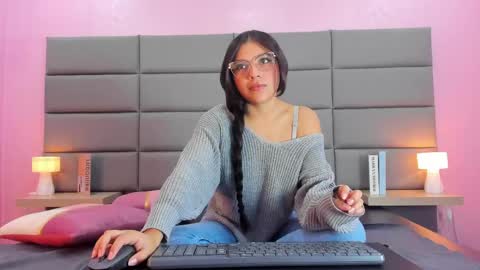 Snapshot of babe_vennus chatting on 04-22-26, 03:46 Venus online show from 04-22-26, 03:46