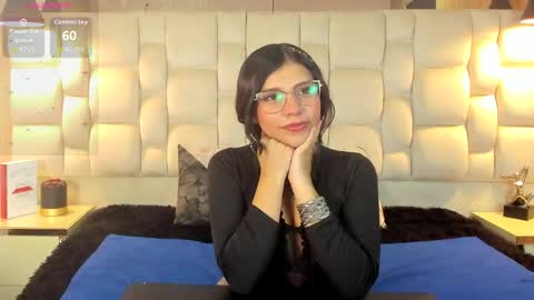Snapshot of babe_vennus chatting on 05-22-26, 04:01 Venus online show from 05-22-26, 04:01