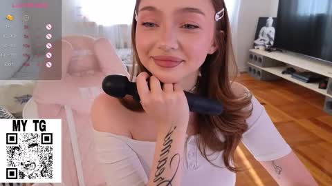 Snapshot of baby_adele chatting on 05-17-26, 03:08 bb adele online show from 05-17-26, 03:08