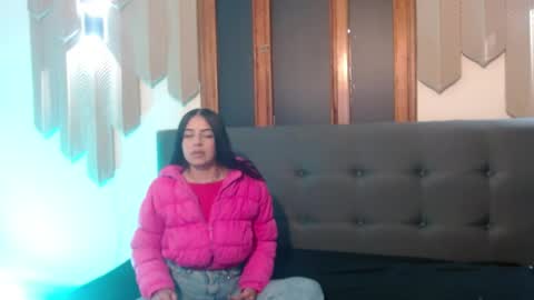 Snapshot of baby_boo666 chatting on 06-06-26, 12:43 Baby online show from 06-06-26, 12:43