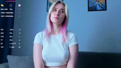 Snapshot of baby_claude chatting on 06-17-26, 03:09 Kate online show from 06-17-26, 03:09
