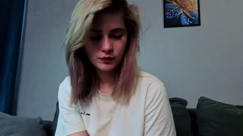 Snapshot of baby_claude chatting on 06-25-26, 04:45 Kate online show from 06-25-26, 04:45