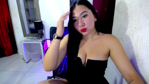 Snapshot of baby_dynamic chatting on 02-20-26, 05:15 Luna and kimma online show from 02-20-26, 05:15