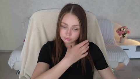 Snapshot of baby_emmaa chatting on 06-10-26, 09:41 Baby emmaa online show from 06-10-26, 09:41