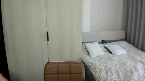 Call me baby  real name Eva   online show from 12-25-24, 03:40