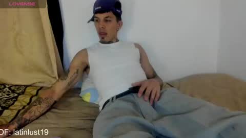Snapshot of baby_gio chatting on 06-29-26, 06:30 OF GxoXabs online show from 06-29-26, 06:30