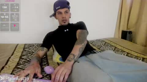Snapshot of baby_gio chatting on 07-05-26, 04:47 OF GxoXabs online show from 07-05-26, 04:47