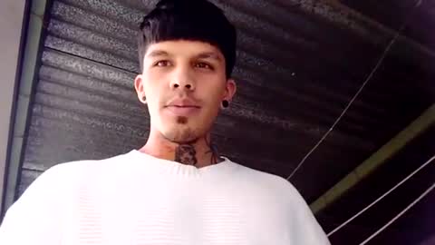 Snapshot of baby_gio chatting on 07-13-26, 07:05 OF GxoXabs online show from 07-13-26, 07:05