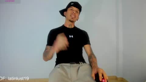 Snapshot of baby_gio chatting on 07-19-26, 01:59 OF GxoXabs online show from 07-19-26, 01:59