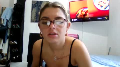 baby_girls2224 online show from 02-09-26, 09:24