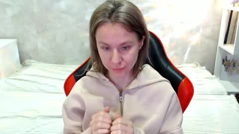 baby_kitte online show from 10-02-25, 04:19