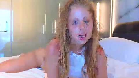 Sharleen online show from 12-27-24, 08:56