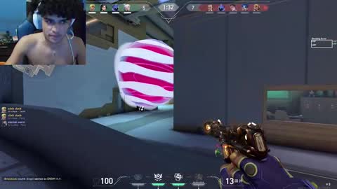 Snapshot of baby_mooonx chatting on 11-09-25, 01:15 adrian online show from 11-09-25, 01:15