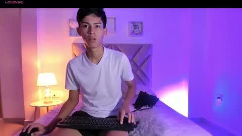baby_noaht online show from 06-18-26, 12:20