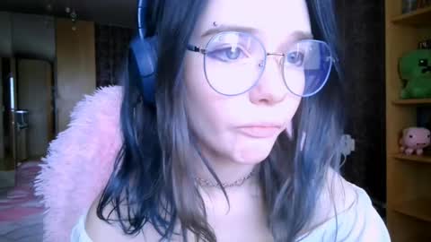 Alice online show from 04-27-26, 08:45