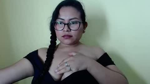 baby_sexy07 online show from 10-18-25, 09:21