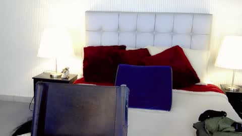 KENDALL online show from 10-06-25, 07:11