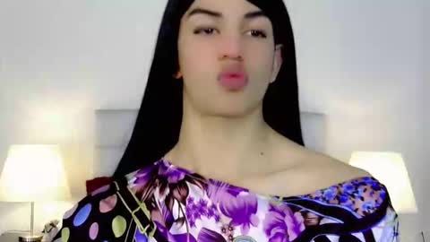 KENDALL online show from 10-07-25, 07:44
